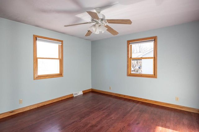 871 PLANK ROAD, Menasha, WI 54952