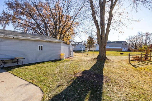 871 PLANK ROAD, Menasha, WI 54952