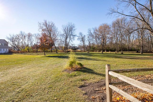 871 PLANK ROAD, Menasha, WI 54952