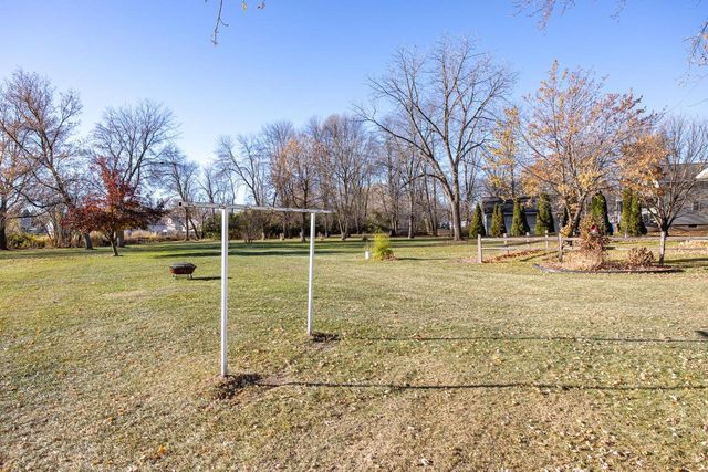 871 PLANK ROAD, Menasha, WI 54952