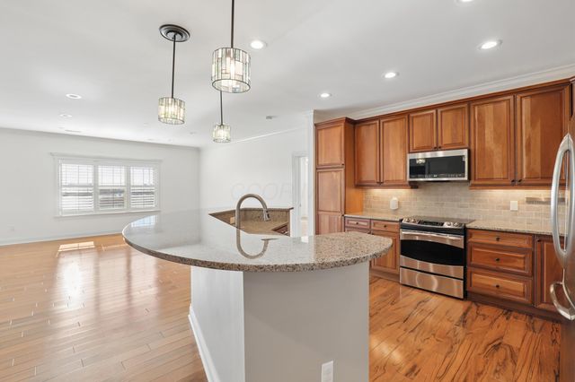 3175 Tremont Road, 504, Columbus, OH 43221
