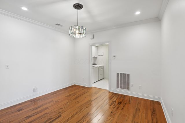 3175 Tremont Road, 504, Columbus, OH 43221