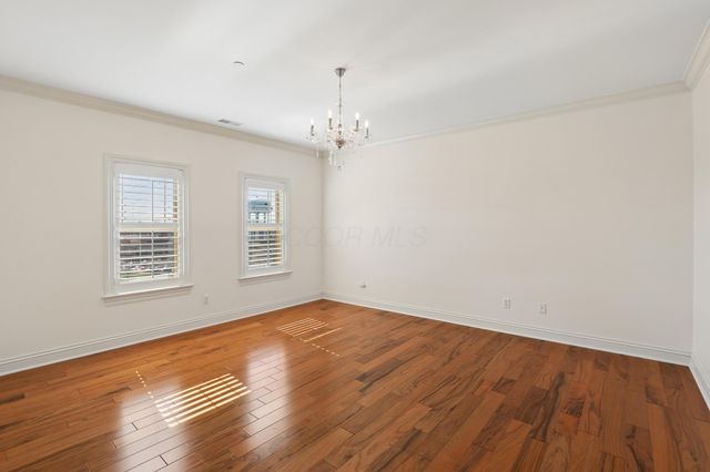 3175 Tremont Road, 504, Columbus, OH 43221