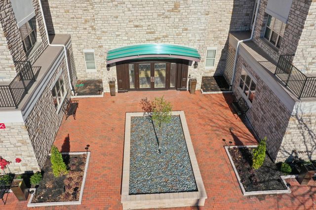 3175 Tremont Road, 504, Columbus, OH 43221