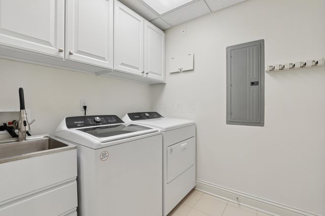 3175 Tremont Road, 504, Columbus, OH 43221
