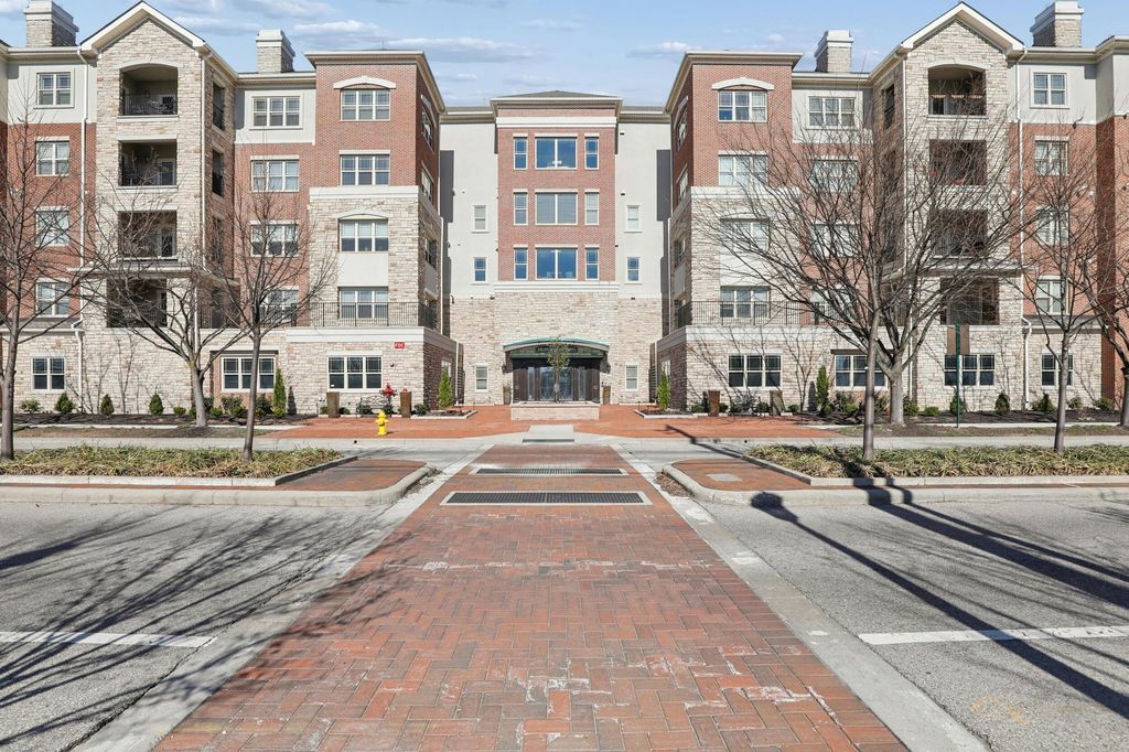 3175 Tremont Road, 504, Columbus, OH 43221
