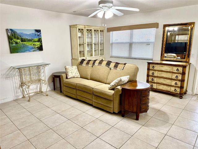 293 Seville M 293, Delray Beach, FL 33446