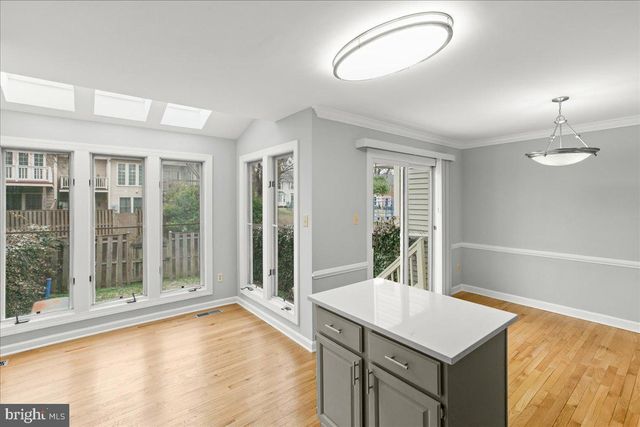 9532 SHEPHERD HILLS DR, Lorton, VA 22079