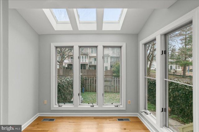 9532 SHEPHERD HILLS DR, Lorton, VA 22079