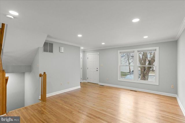 9532 SHEPHERD HILLS DR, Lorton, VA 22079