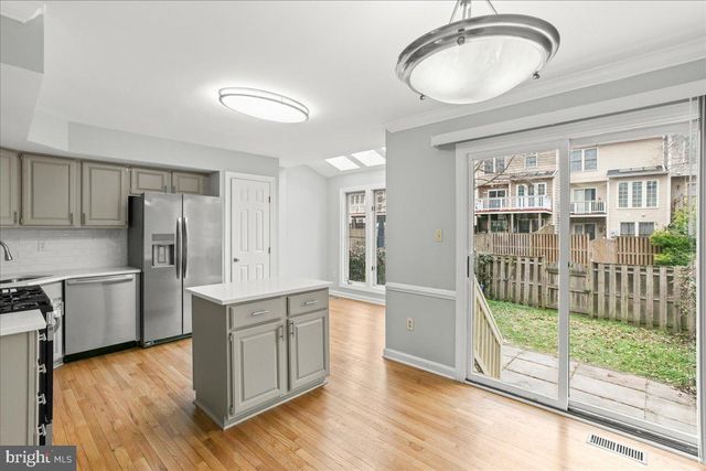 9532 SHEPHERD HILLS DR, Lorton, VA 22079