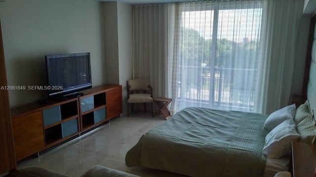 50 Biscayne Blvd 508, Miami, FL 33132