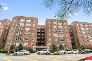 4320 Van Cortlandt Park E 3E, Bronx, NY 10470