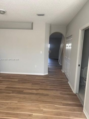 2338 SE 23rd Terrace 2338, Homestead, FL 33035