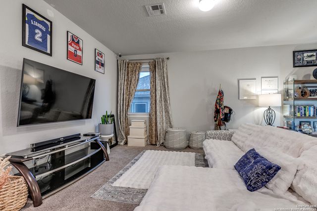 2114 Derussy, San Antonio, TX 78253