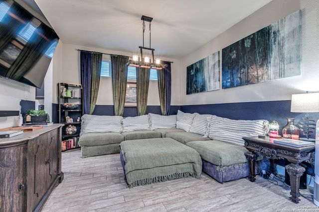 2114 Derussy, San Antonio, TX 78253