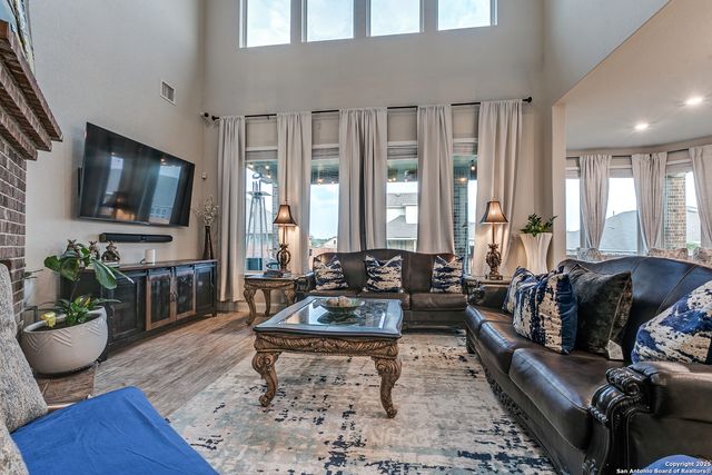 2114 Derussy, San Antonio, TX 78253