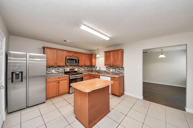 21710 Oriole Trail, Humble, TX 77338