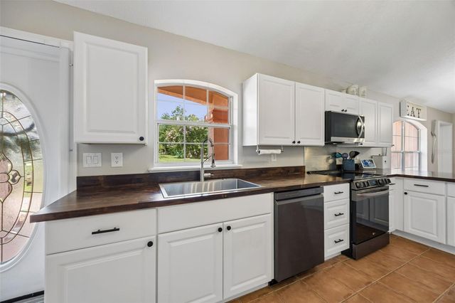 134 BOWFIN DRIVE, Palatka, FL 32177