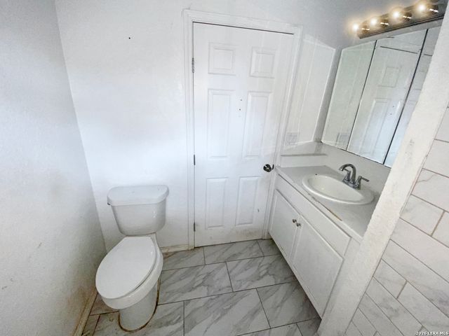 206 Plainview, San Antonio, TX 78228