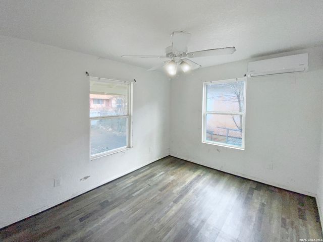 206 Plainview, San Antonio, TX 78228