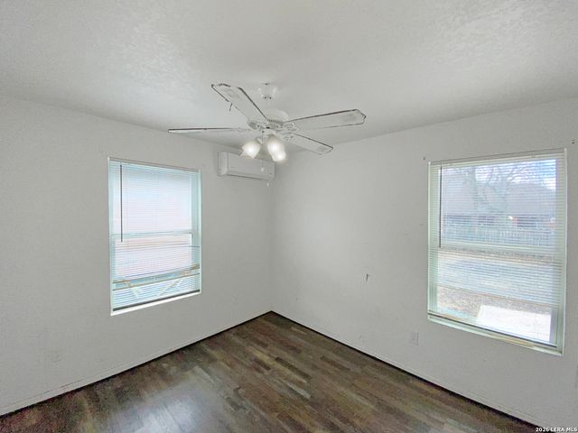 206 Plainview, San Antonio, TX 78228