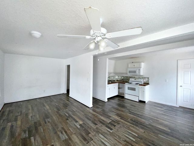 206 Plainview, San Antonio, TX 78228