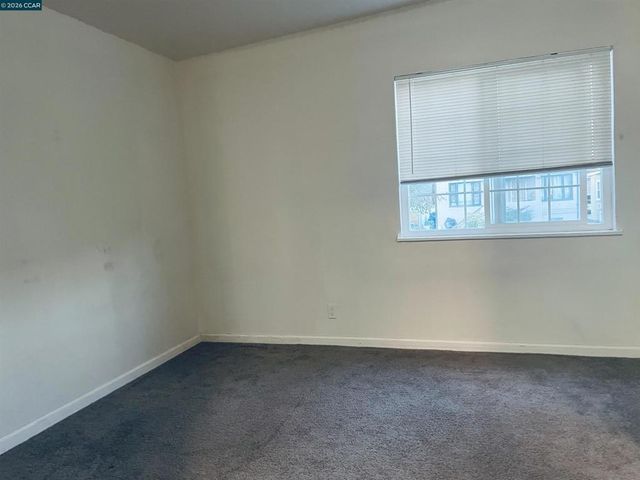 1926 Alcatraz Ave, Berkeley, CA 94703