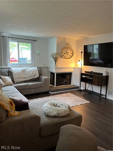 5825 Olive Avenue, North Ridgeville, OH 44039