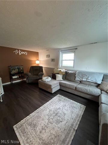 5825 Olive Avenue, North Ridgeville, OH 44039