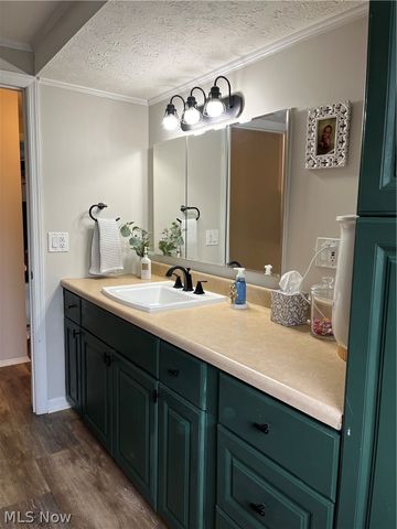 5825 Olive Avenue, North Ridgeville, OH 44039