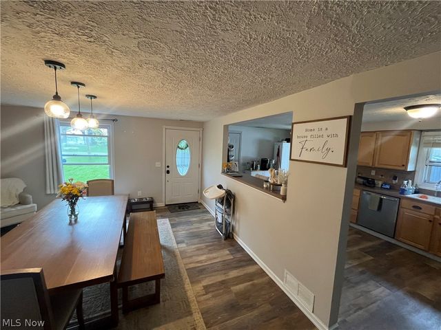 5825 Olive Avenue, North Ridgeville, OH 44039