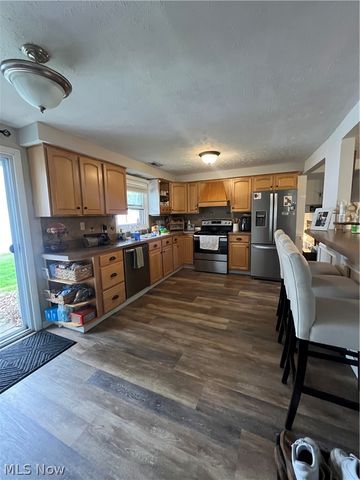 5825 Olive Avenue, North Ridgeville, OH 44039