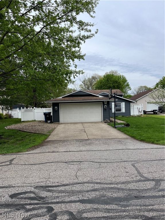 5825 Olive Avenue, North Ridgeville, OH 44039
