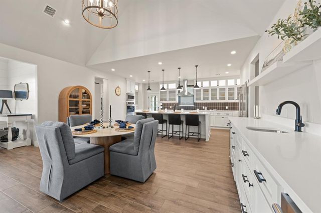 6221 NW 163rd Place, Edmond, OK 73013
