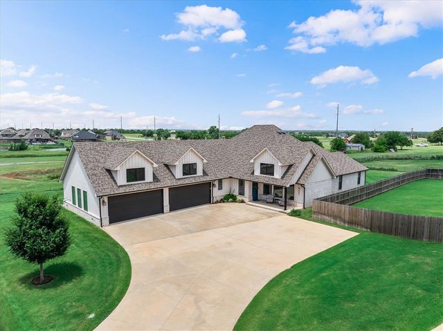 6221 NW 163rd Place, Edmond, OK 73013