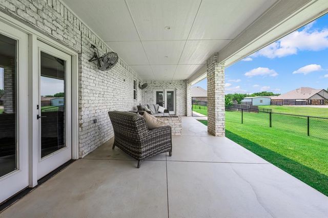 6221 NW 163rd Place, Edmond, OK 73013