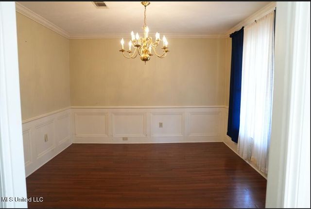 1432 Tracewood Drive, Jackson, MS 39211