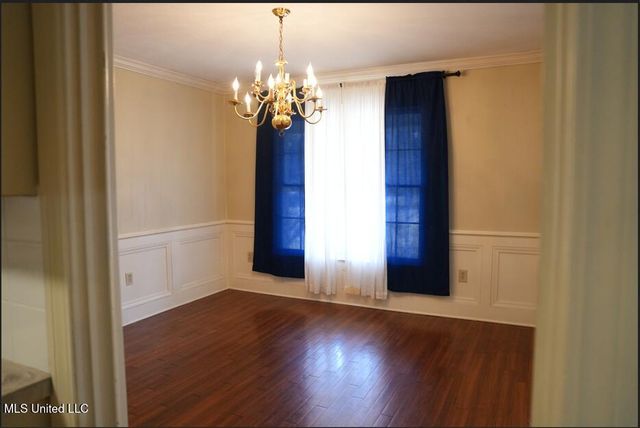 1432 Tracewood Drive, Jackson, MS 39211