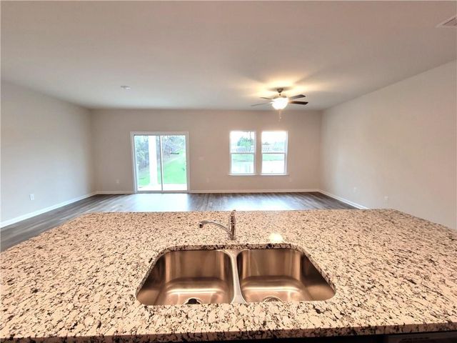 614 Easton Way, Lawrenceville, GA 30043