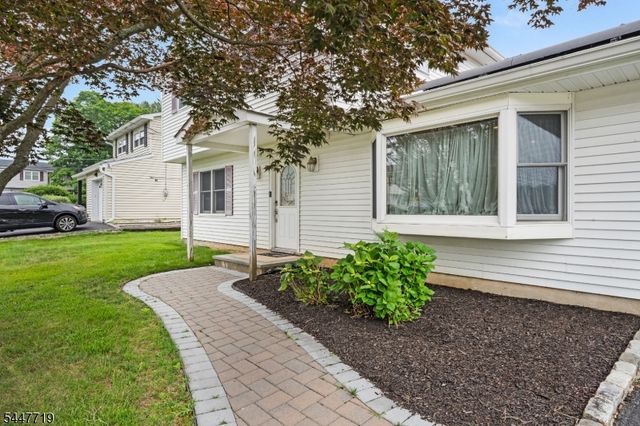 20 Normandy Rd, Mount Olive Twp., NJ 07836