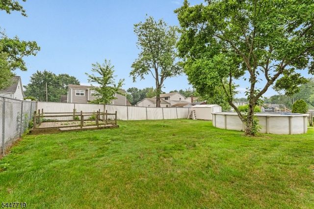 20 Normandy Rd, Mount Olive Twp., NJ 07836