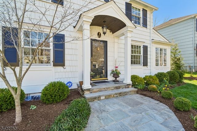 44 Canoe Brook Pkwy, Summit City, NJ 07901