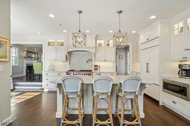 44 Canoe Brook Pkwy, Summit City, NJ 07901