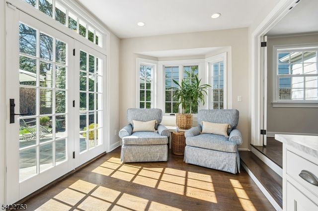 44 Canoe Brook Pkwy, Summit City, NJ 07901