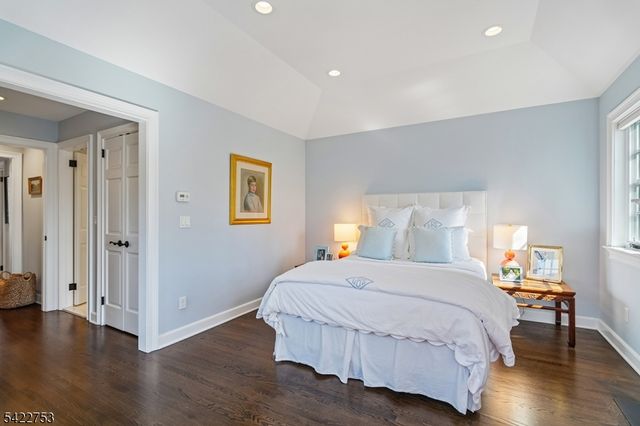 44 Canoe Brook Pkwy, Summit City, NJ 07901