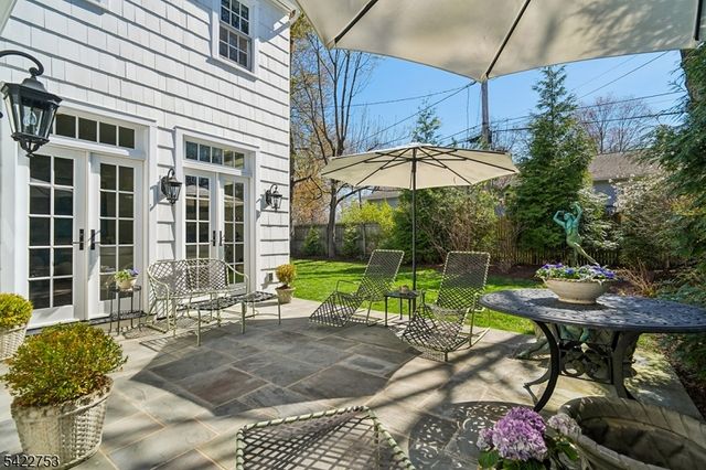 44 Canoe Brook Pkwy, Summit City, NJ 07901