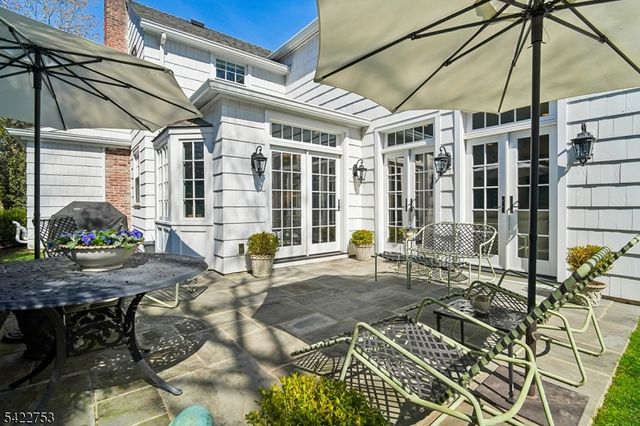 44 Canoe Brook Pkwy, Summit City, NJ 07901