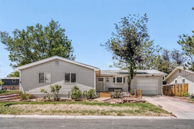 445 Hickory Place, Broomfield, CO 80020