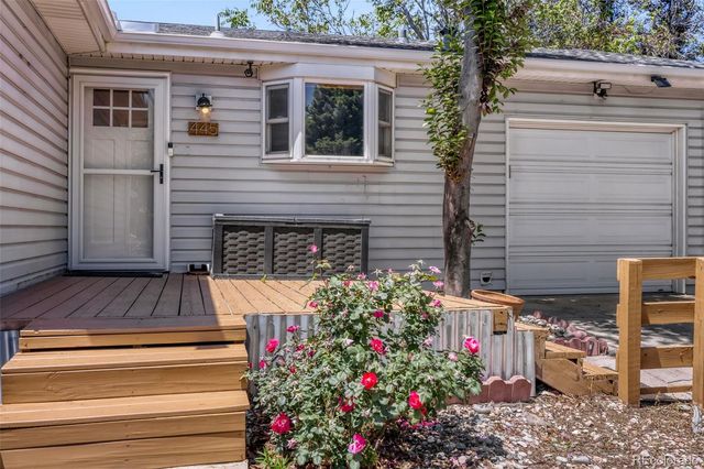 445 Hickory Place, Broomfield, CO 80020